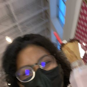 Meet your Posher, Leann